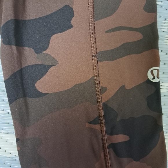 LULULEMON Fast and Free Tight II - Picture 6 of 14